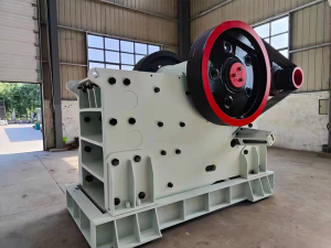 顎式破碎機(jī)電機(jī)一體化設(shè)計(jì)和分體式有什么不一樣？